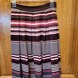 Women's Skirt New York & Company purple pink white burgandy pockets knee length